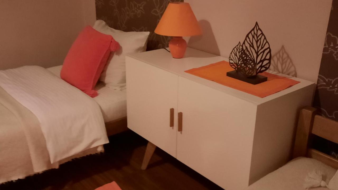 Apartmani Rale Rooms Lukavica Exterior photo