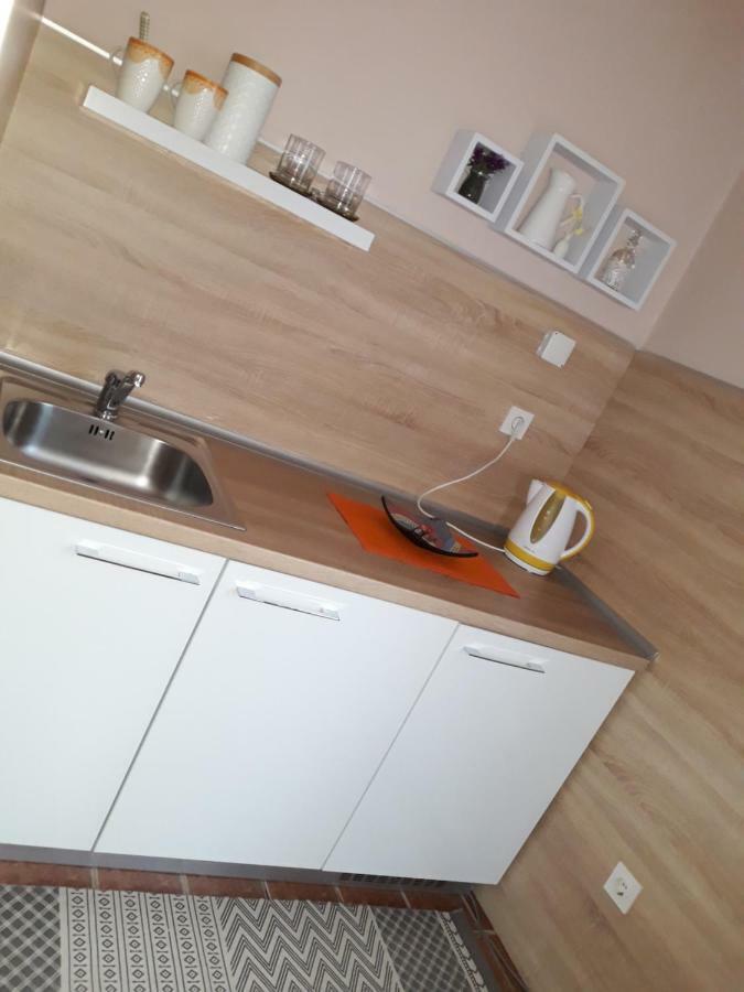 Apartmani Rale Rooms Lukavica Exterior photo